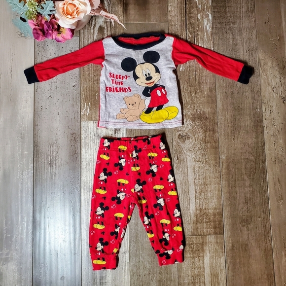 Mickey Mouse Pajamas Size 12 Months Disney Sleep Outfit Baby Boys PJs Pajamas - Picture 1 of 9